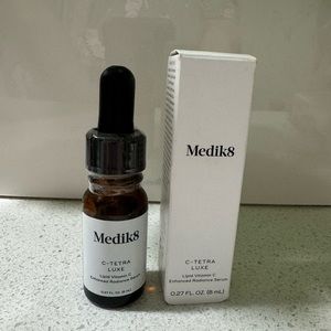 Medik 8 C serum